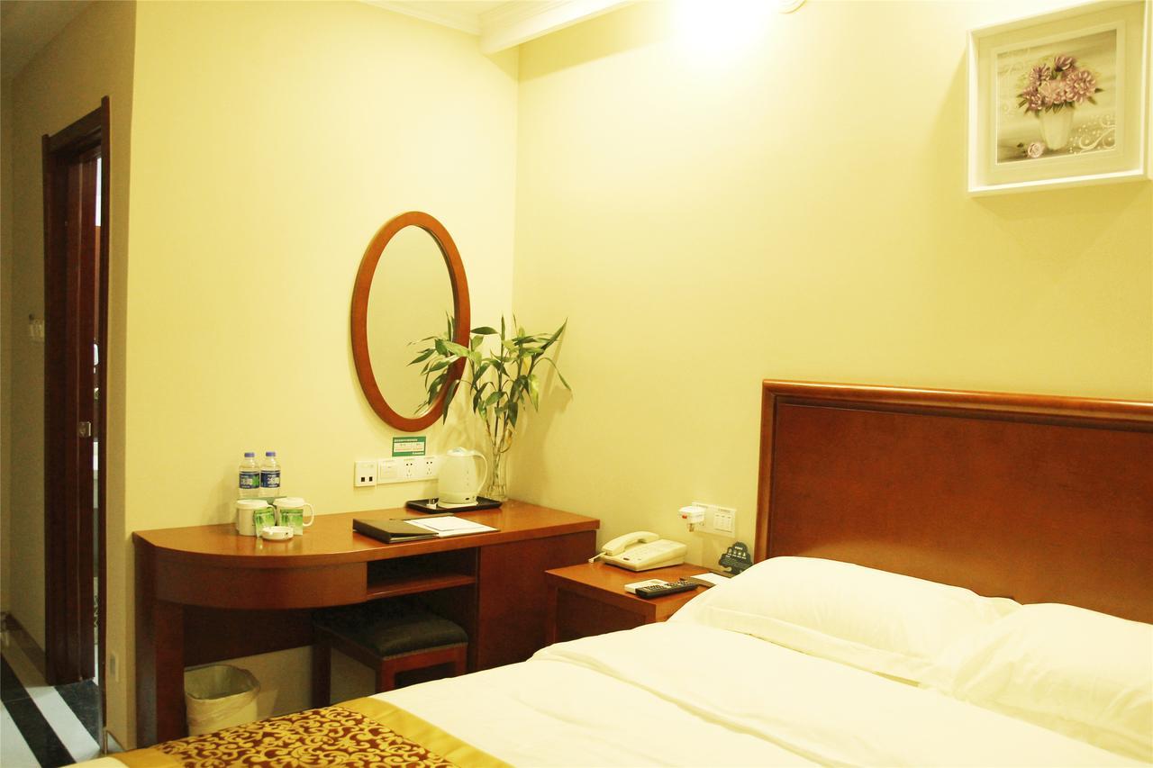 Greentree Alliance Jiangxi Nanchang Honggutan Middle Fenghuang Avenue Hotel Dış mekan fotoğraf